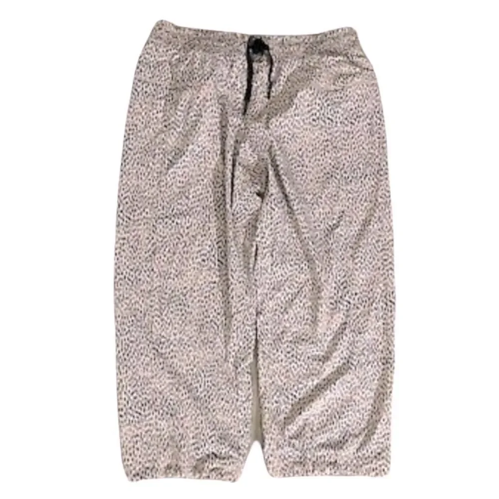 Lululemon Pink Leopard Jet Crop Pants!